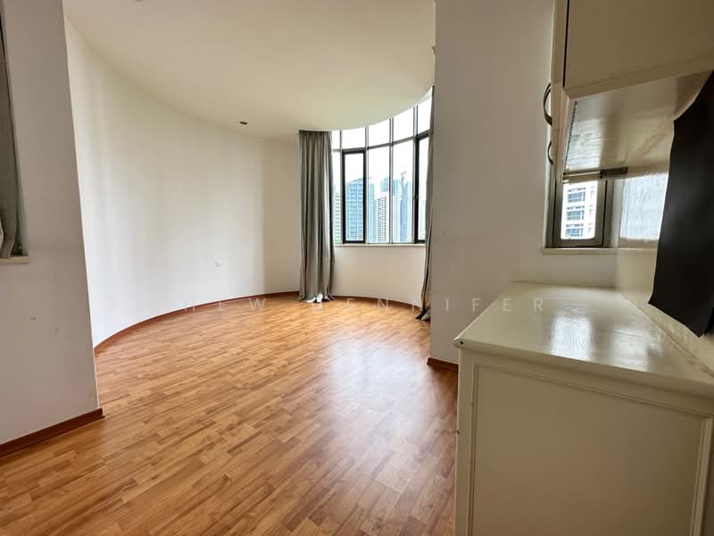 Horizon Towers Condominium For Sale at S$ 3,900,000 | PropertyGuru Singapore - Living Room