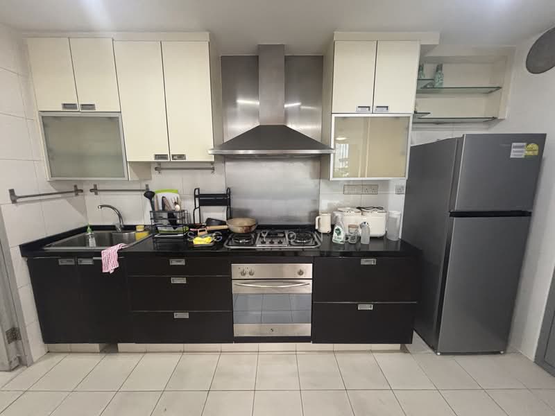 The Linear, 892 Upper Bukit Timah Road, 3 Bedrooms, 1,249 sqft, Condominium For Rent, by SG Yong, 500084623 - Kitchen - PropertyGuru.com.sg