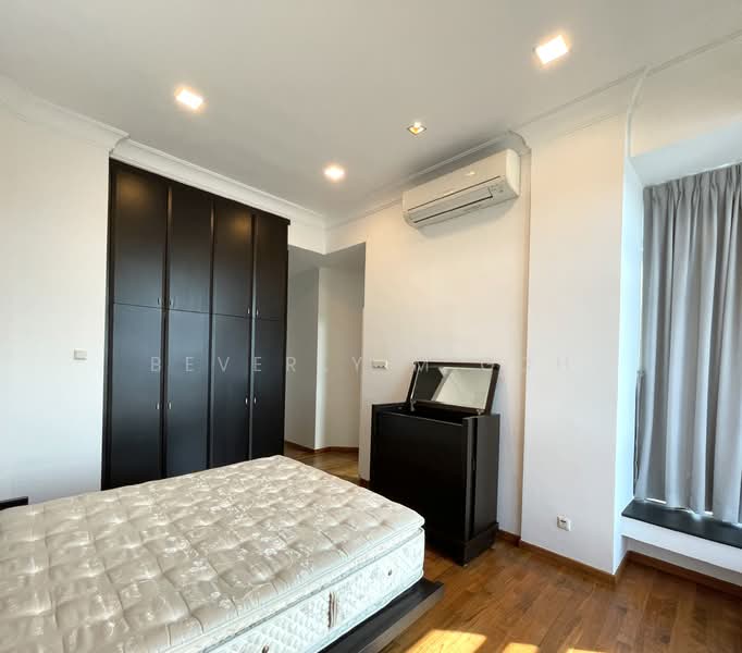 Crystal Rhu Apartment For Sale at S$ 3,100,000 | PropertyGuru Singapore - Bedroom