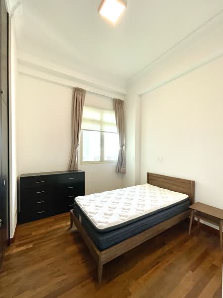 Crystal Rhu Apartment For Sale at S$ 3,100,000 | PropertyGuru Singapore - Bedroom