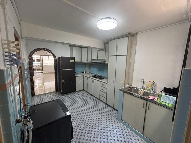 57 Geylang Bahru, 57 Geylang Bahru, Balestier / Toa Payoh, Room Rental, 150 sqft, HDB Flat For Rent, by Alvin Ng, 500084638 - Kitchen - PropertyGuru.com.sg