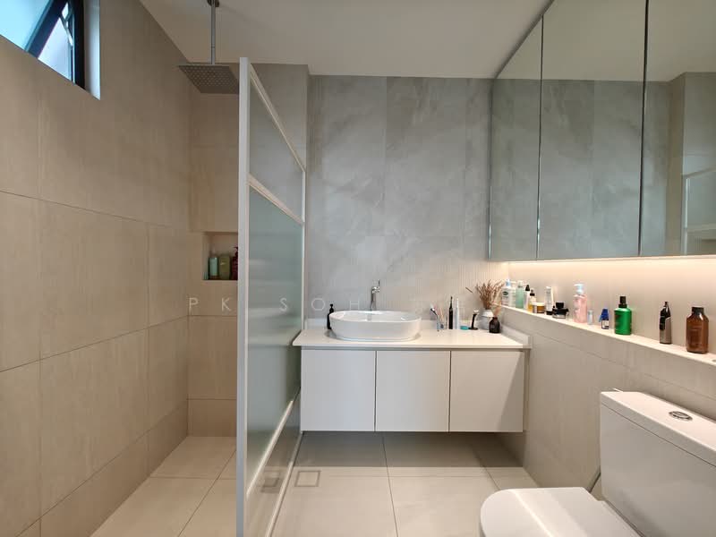 Jewel of Balmoral Condominium For Sale at S$ 3,500,000 | PropertyGuru Singapore - Bathroom