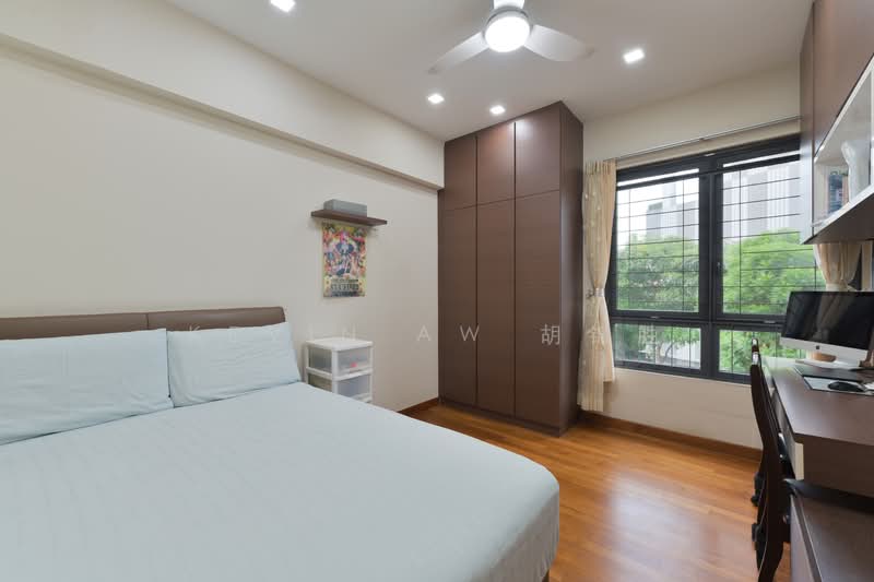 Cheap Freehold 3br + Utility along Haig Road! Condominium For Sale at S$ 3,199,999 | PropertyGuru Singapore - Bedroom