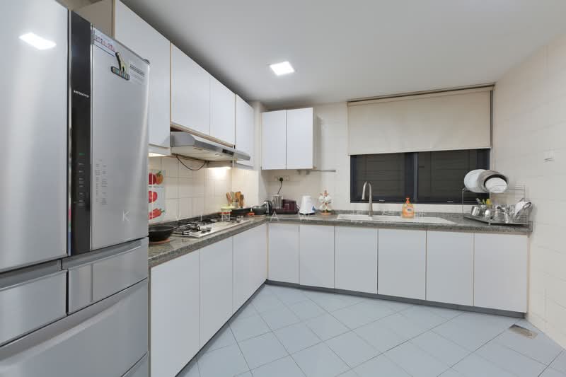 Cheap Freehold 3br + Utility along Haig Road! Condominium For Sale at S$ 3,199,999 | PropertyGuru Singapore