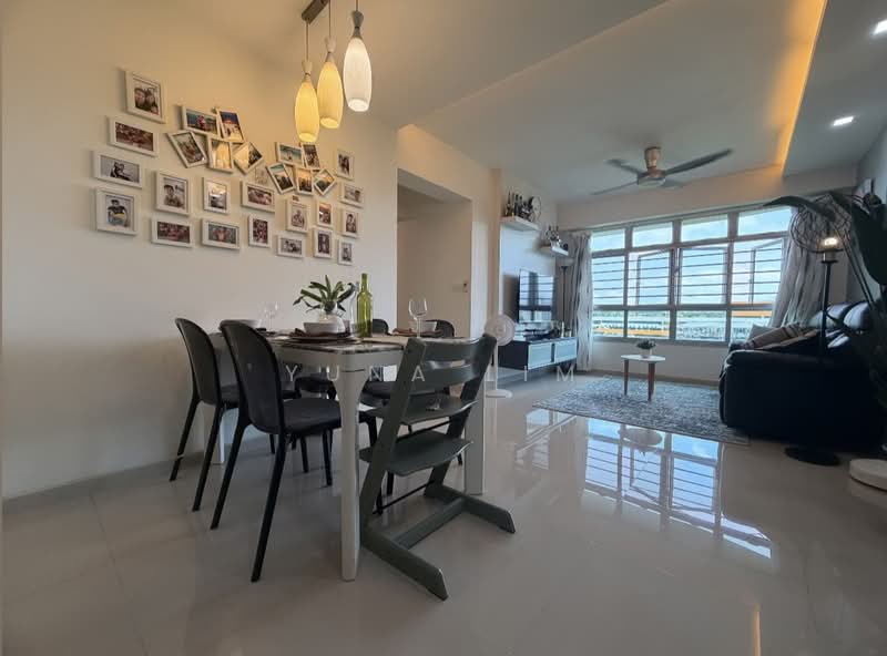 313A Sumang Link HDB Flat For Sale at S$ 710,000 | PropertyGuru Singapore - Living Room