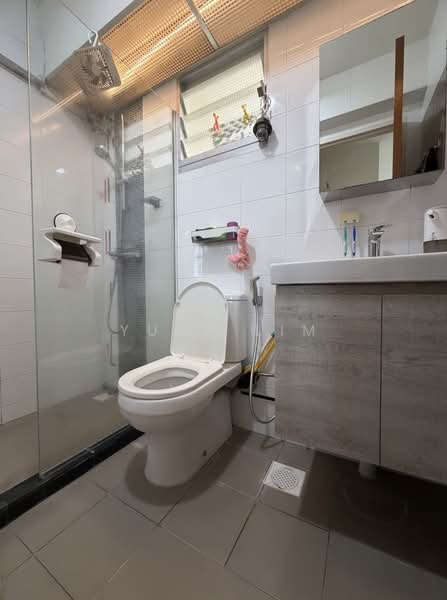 313A Sumang Link HDB Flat For Sale at S$ 710,000 | PropertyGuru Singapore - Bathroom