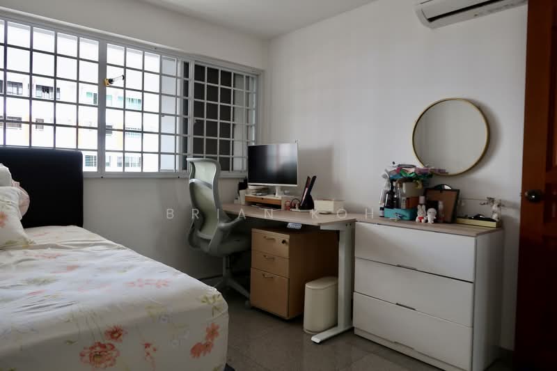 470 Jurong West Street 41 HDB Flat For Sale at S$ 900,000 | PropertyGuru Singapore - Bedroom 2
