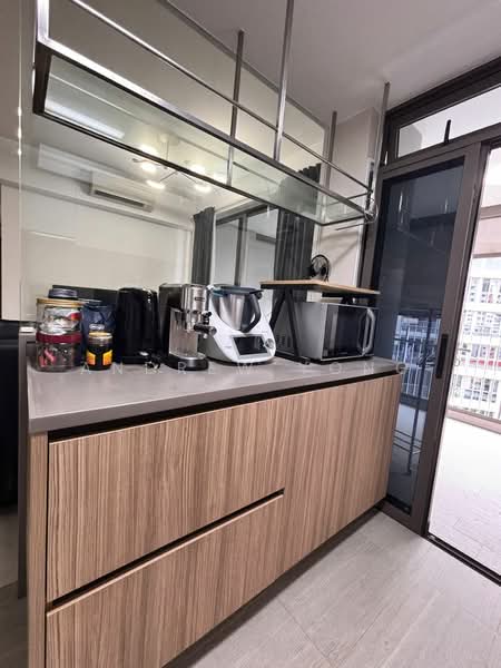Rivercove Residences EC Condominium For Sale at S$ 1,950,000 | PropertyGuru Singapore - Kitchen