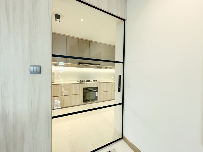 619A Tampines Street 61 HDB Flat For Sale at S$ 979,999 | PropertyGuru Singapore - Kitchen