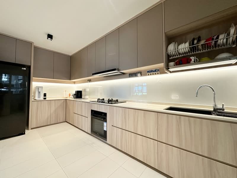 619A Tampines Street 61 HDB Flat For Sale at S$ 979,999 | PropertyGuru Singapore - Kitchen