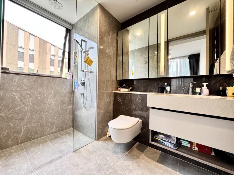 Dairy Farm Residences Condominium For Sale at S$ 2,150,000 | PropertyGuru Singapore - Bathroom