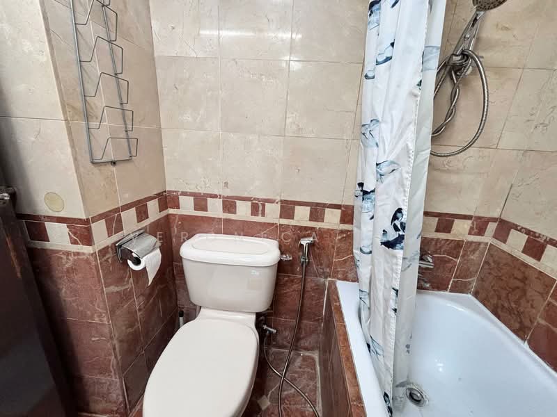 The Anchorage, 370 Alexandra Road, 1 Bedroom, 861 sqft, Condominium For Rent, by Veronica Lee, 500084706 - Bathroom - PropertyGuru.com.sg