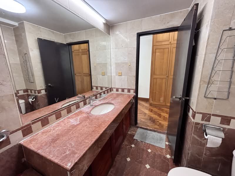 The Anchorage, 370 Alexandra Road, 1 Bedroom, 861 sqft, Condominium For Rent, by Veronica Lee, 500084706 - Bathroom - PropertyGuru.com.sg