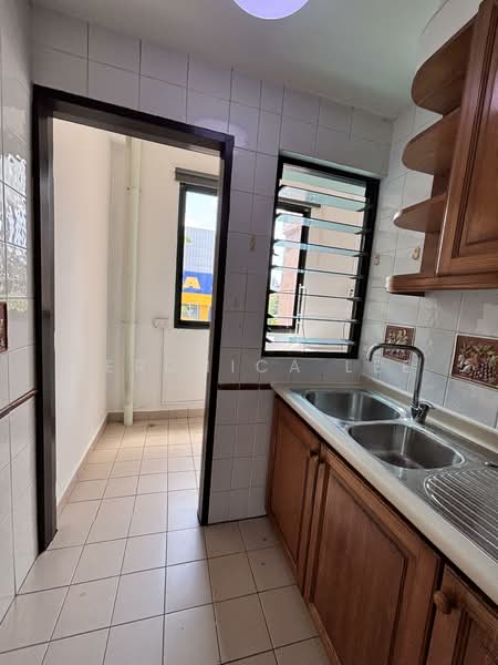 The Anchorage, 370 Alexandra Road, 1 Bedroom, 861 sqft, Condominium For Rent, by Veronica Lee, 500084706 - Kitchen - PropertyGuru.com.sg