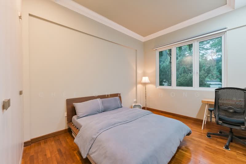 La Suisse II Condominium For Sale at S$ 3,200,000 | PropertyGuru Singapore - Bedroom