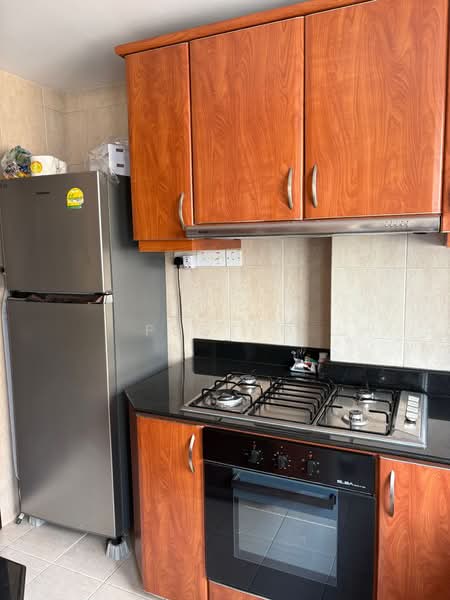 The Bencoolen Apartment For Sale at S$ 1,588,888 | PropertyGuru Singapore - Kitchen