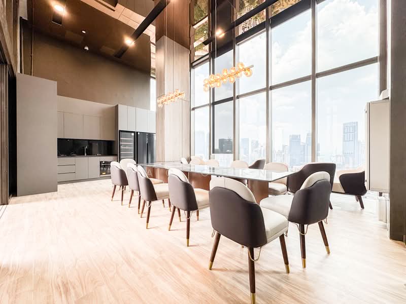 The Landmark Condominium For Sale at S$ 2,599,997 | PropertyGuru Singapore - Sky Lounge