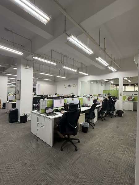 B CENTRAL
