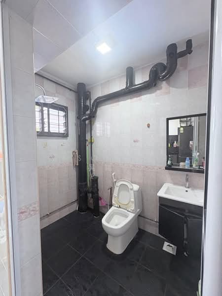 223D Compassvale Walk, 223D Compassvale Walk, Room Rental, 120 sqft, HDB Flat For Rent, by Anson Goh 吴铭华, 500084741 - Bathroom - PropertyGuru.com.sg