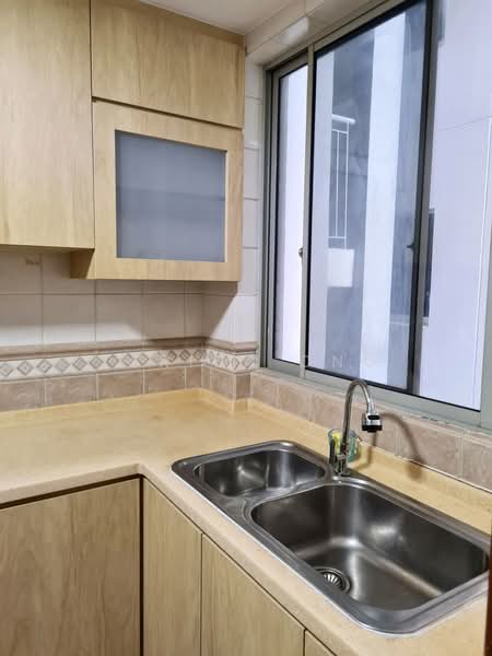 The Bayshore, 22 Bayshore Road, 3 Bedrooms, 1,184 sqft, Condominium For Rent, by Terisa Ong, 500084747 - Kitchen - PropertyGuru.com.sg