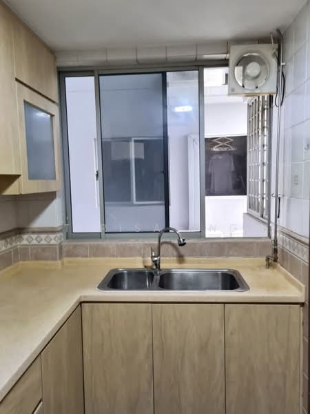 The Bayshore, 22 Bayshore Road, 3 Bedrooms, 1,184 sqft, Condominium For Rent, by Terisa Ong, 500084747 - Kitchen - PropertyGuru.com.sg