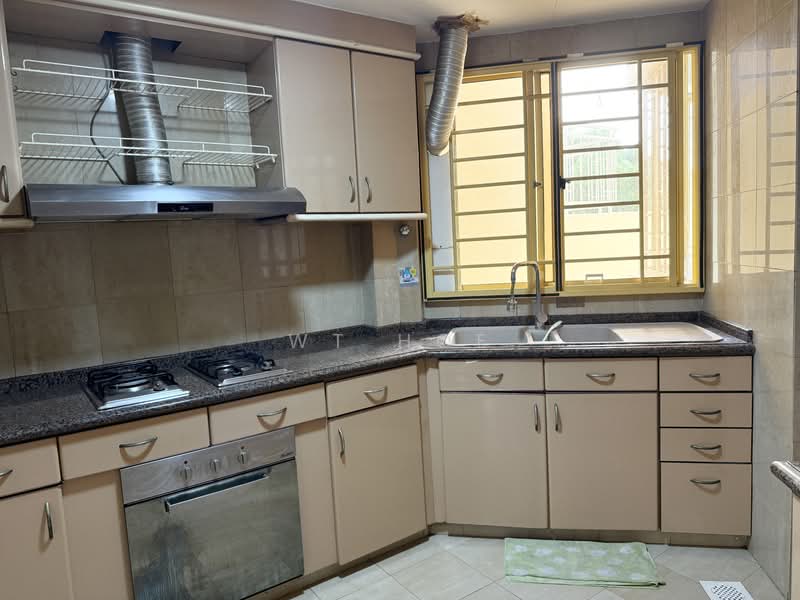 Villa Marina, 21 Jalan Sempadan, 3 Bedrooms, 1,249 sqft, Condominium For Sale, by WT Hoe, 500084748 - Kitchen - PropertyGuru.com.sg