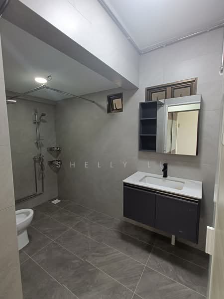 Ivory Heights Condominium For Sale at S$ 1,838,888 | PropertyGuru Singapore - Bathroom