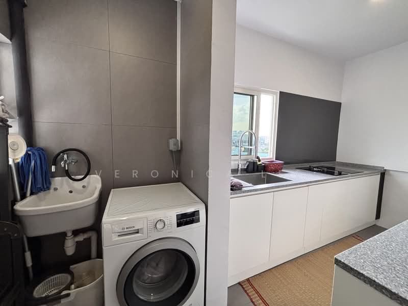 Holland Tower Condominium For Sale at S$ 3,558,000 | PropertyGuru Singapore - Kitchen