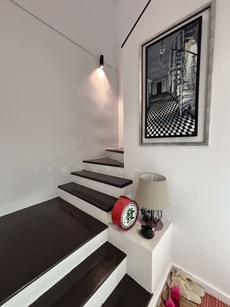 Holland Tower Condominium For Sale at S$ 3,558,000 | PropertyGuru Singapore - Interior