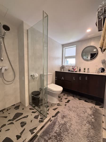 Holland Tower Condominium For Sale at S$ 3,558,000 | PropertyGuru Singapore - Bathroom