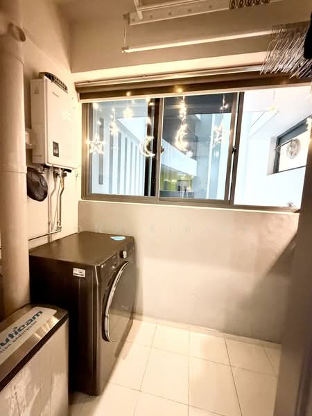 308A Punggol Walk HDB Flat For Sale at S$ 680,000 | PropertyGuru Singapore - Interior