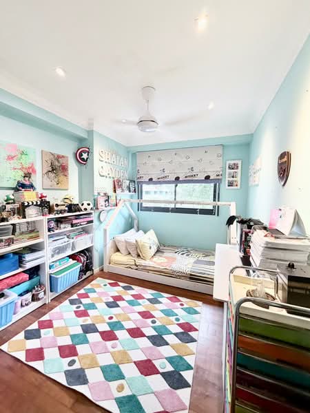 308A Punggol Walk HDB Flat For Sale at S$ 680,000 | PropertyGuru Singapore - Bedroom