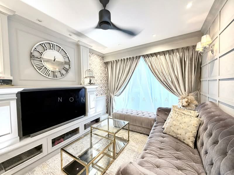 308A Punggol Walk HDB Flat For Sale at S$ 680,000 | PropertyGuru Singapore - Living Room