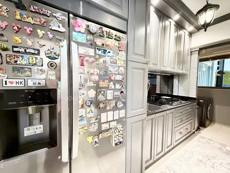 308A Punggol Walk HDB Flat For Sale at S$ 680,000 | PropertyGuru Singapore - Kitchen