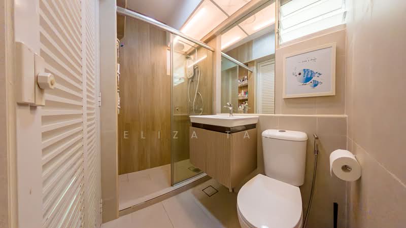61B Strathmore Avenue HDB Flat For Sale at S$ 1,150,000 | PropertyGuru Singapore - Bathroom