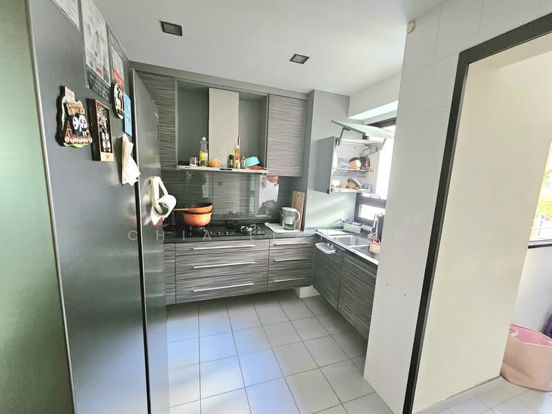 436C Fernvale Road HDB Flat For Sale at S$ 690,888 | PropertyGuru Singapore - Kitchen