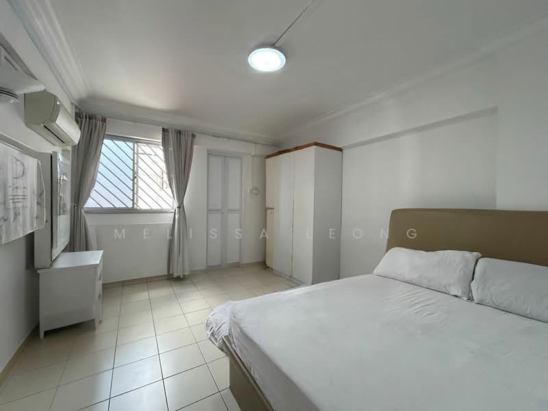 389 Yishun Avenue 6 HDB Flat For Sale at S$ 518,888 | PropertyGuru Singapore - Master Bedroom