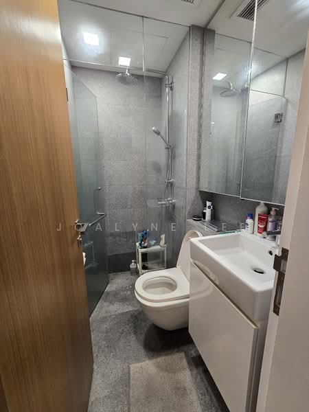 Paterson Linc Condominium For Sale at S$ 2,330,000 | PropertyGuru Singapore - Bathroom