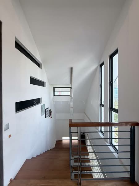 Opera Estate Freehold 2.5 storeys Corner Terrace, Renovated. Corner Terrace For Sale at S$ 6,490,000 | PropertyGuru Singapore - Interior