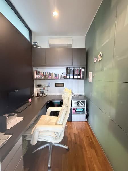 Opera Estate Freehold 2.5 storeys Corner Terrace, Renovated. Corner Terrace For Sale at S$ 6,490,000 | PropertyGuru Singapore - Study