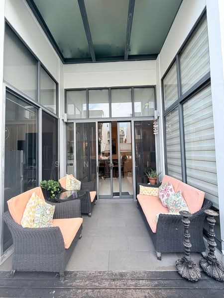 Opera Estate Freehold 2.5 storeys Corner Terrace, Renovated. Corner Terrace For Sale at S$ 6,490,000 | PropertyGuru Singapore - Exterior