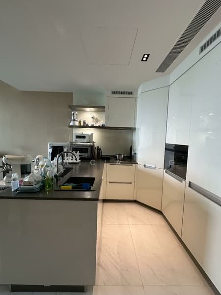 Marina One Residences Condominium For Sale at S$ 2,880,000 | PropertyGuru Singapore - Kitchen