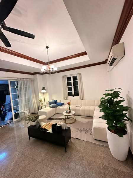 Gentle Villas Semi-Detached House For Sale at S$ 6,280,000 | PropertyGuru Singapore - Living Room