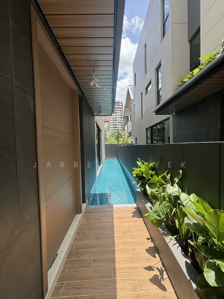 ⭐️ D15 Siglap Bungalow ⭐️ Detached House For Sale at S$ 10,800,000 | PropertyGuru Singapore - Exterior