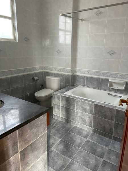 Woodgrove Estate Detached ☎️ 8321.8433, , 8 Bedrooms, 8,183 sqft, Bungalow House For Rent, by Yee Wei Ng, 500084835 - Bathroom - PropertyGuru.com.sg