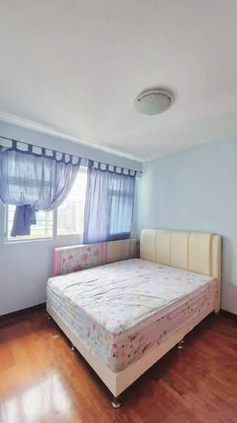 410B Fernvale Road HDB Flat For Sale at S$ 659,000 | PropertyGuru Singapore - Bedroom