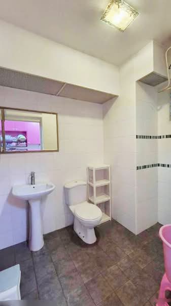 410B Fernvale Road HDB Flat For Sale at S$ 659,000 | PropertyGuru Singapore - Bathroom