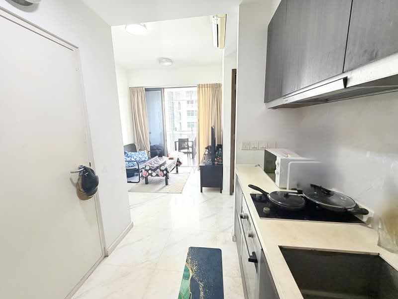 Spottiswoode 18 Condominium For Sale at S$ 1,699,999 | PropertyGuru Singapore - Kitchen
