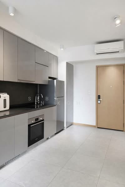 The Antares Condominium For Sale at S$ 1,430,000 | PropertyGuru Singapore - Kitchen