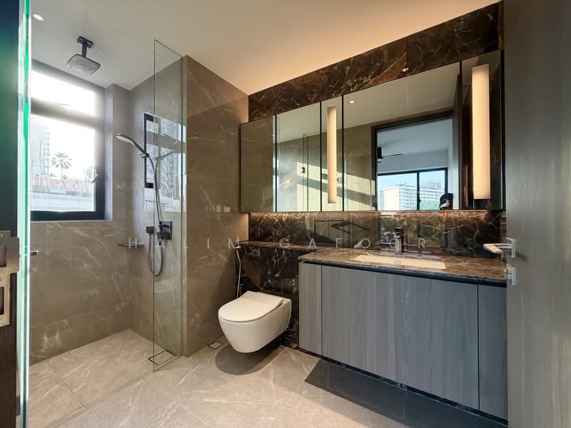 Piccadilly Grand, Northumberland Road, 4 Bedrooms, 1,410 sqft, Condominium For Rent, by Halim Gafoor, 500084878 - Bathroom - PropertyGuru.com.sg